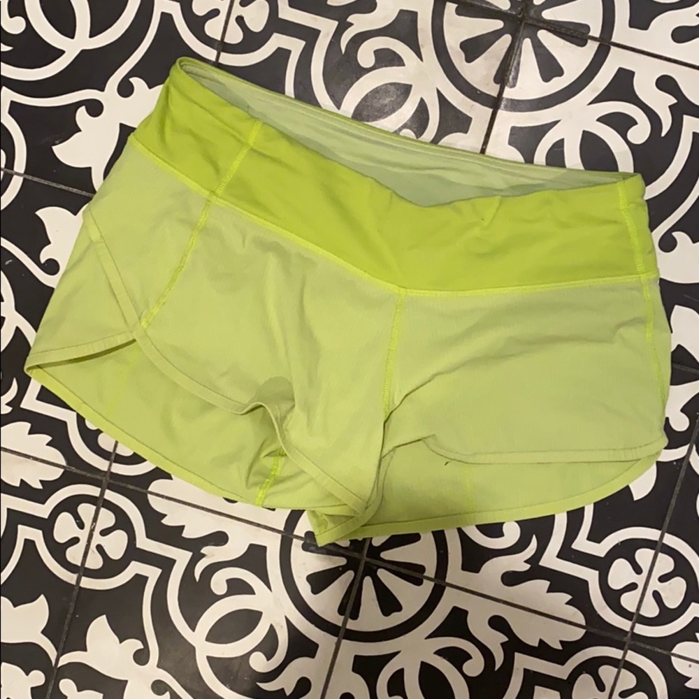lululemon size 4 yellow speed up shorts